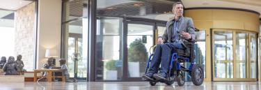 Fauteuil roulant électrique intérieur Invacare Esprit Action 