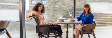 Fauteuil roulant manuel Invacare Action 2 NG Transit Lite