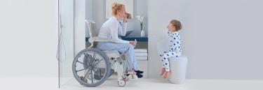 Chaise de douche Invacare Aquatec Ocean Ergo 24 pouces