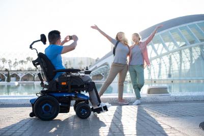 Fauteuil roulant electrique AVIVA Fauteuil roulant electrique AVIVA