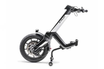 Motorisation fauteuil roulant manuel Invacare Alber E-Pilot - Prise de charge USB avec klaxon et lumieres