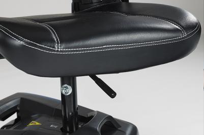 Scooter electrique handicapé Invacare Colibri - Assise rembourée