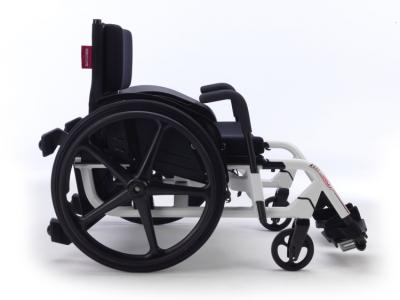 Fauteuil roulant obèse Invacare Action Ampla - Propulsion simple