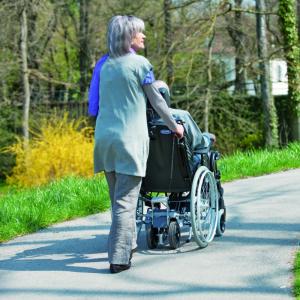Aide à la poussée fauteuil roulant Invacare Alber viaplus V12