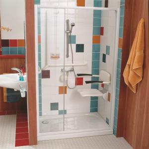 Siège de douche mural Invacare Futura R8802